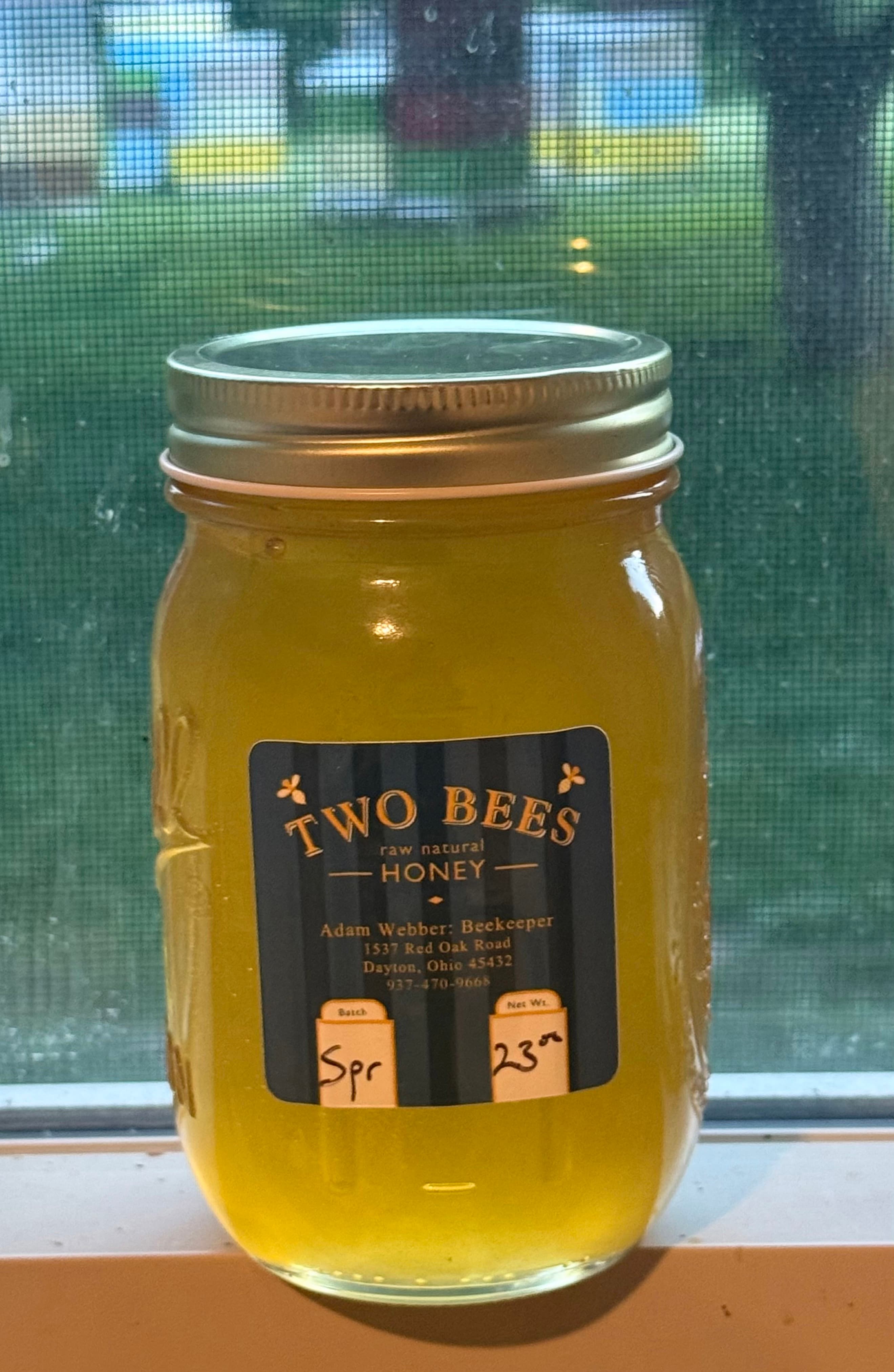 23 oz. Two Bees Honey